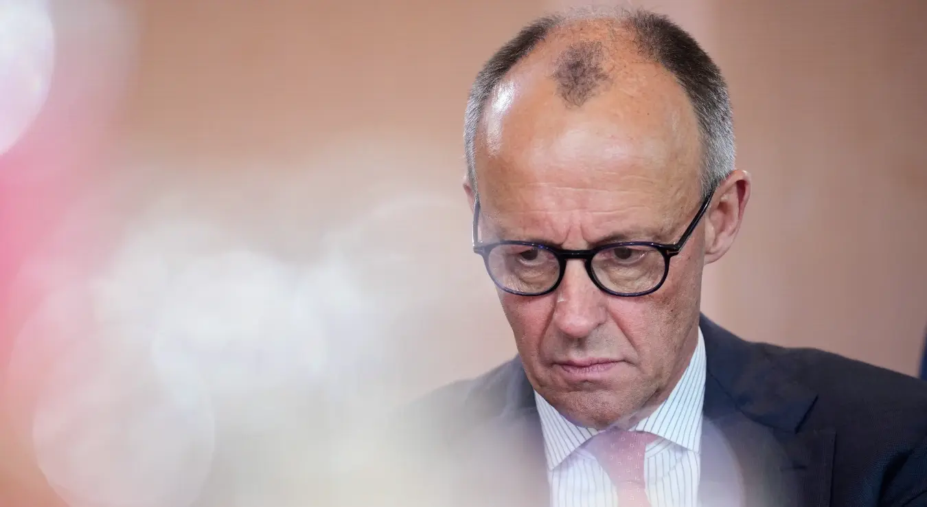 Њемачки канцелар Фридрих Мерц присуствује састанку владе у канцеларији у Берлину, Њемачка, у сриједу, 29. априла 2026. године.