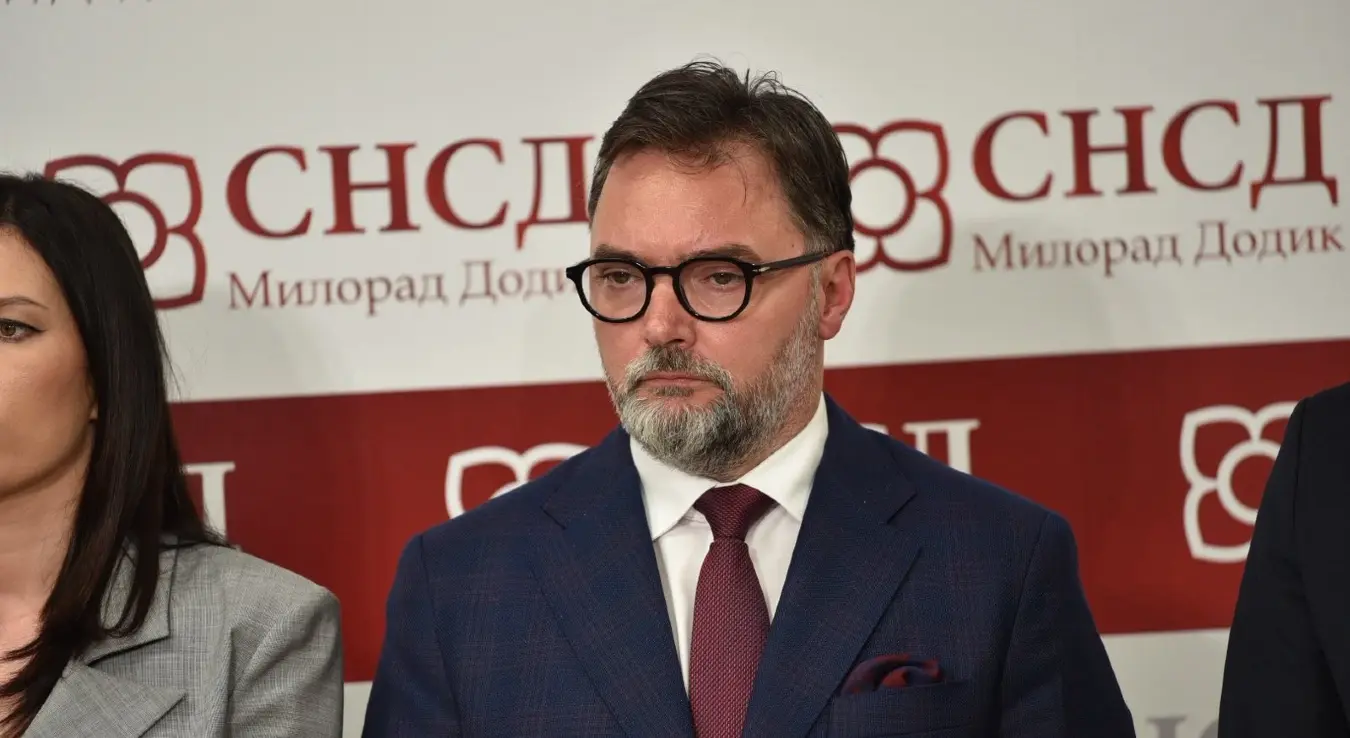 Министар спољне трговине и економских односа у Савјету министара Сташа Кошарац