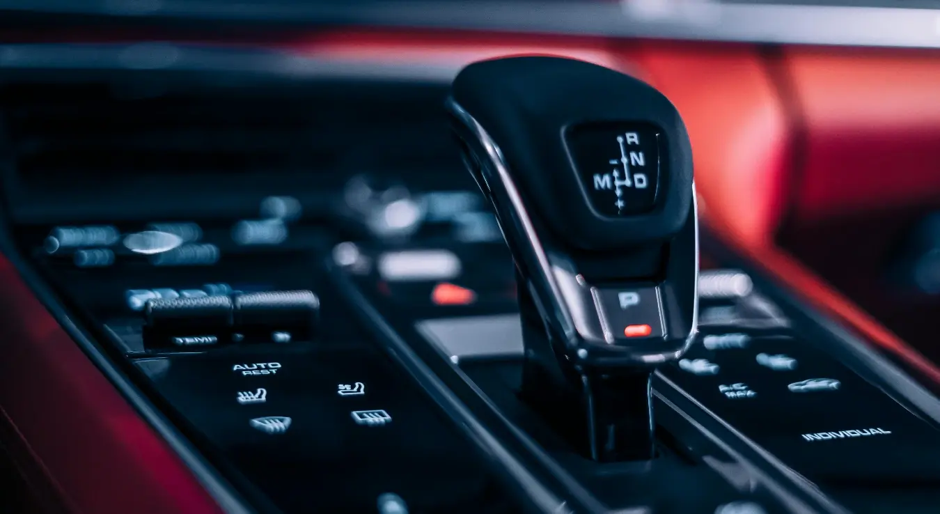 Мјењач у ауту