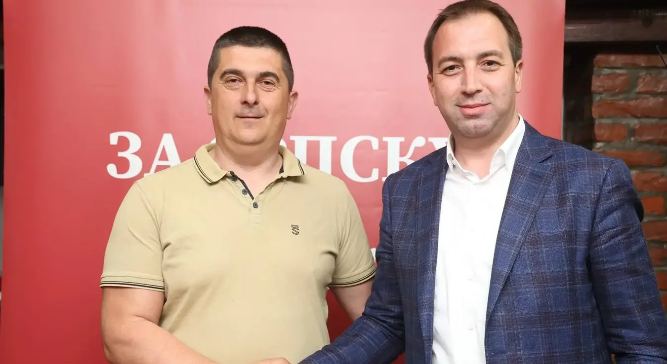 Миодраг Јаковљевић приступио СПС-у, састао се са Гораном Селаком