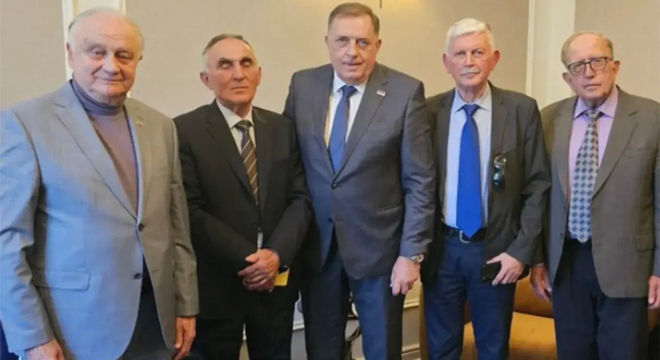 Милорад Додик са руководством Асоцијације "Ствараоци Републике Српске" - циљ борба за очување Српске и њених институција