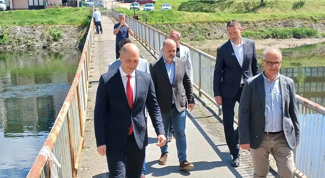Почетак реконструкције пјешачког моста на ријеци Рзав
