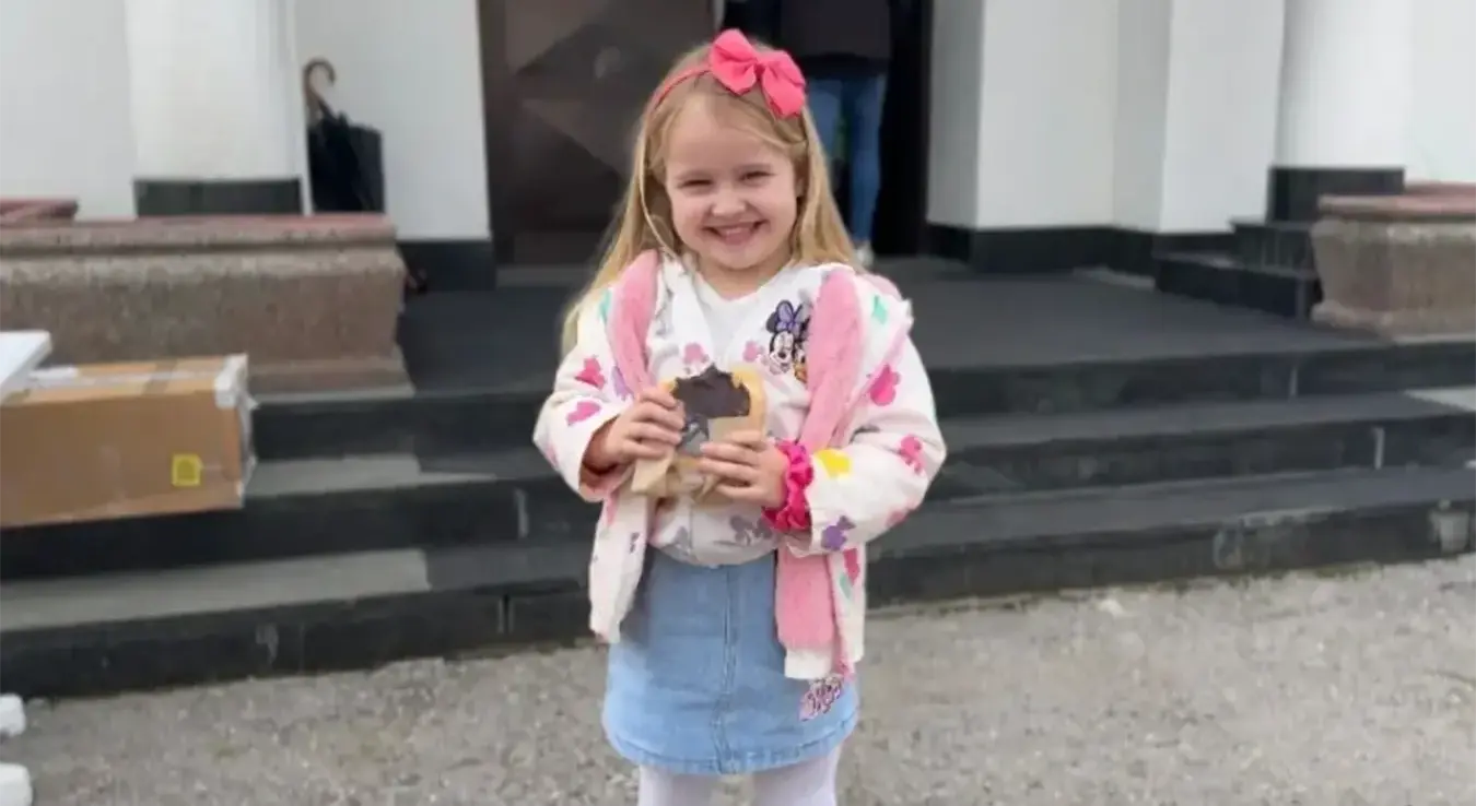 Хуманитарна организација "Срби за Србе" организовала акцију "Крофне из блока" широм Бањалуке и прикупила више од 22.898 КМ за помоћ вишечланим породицама.