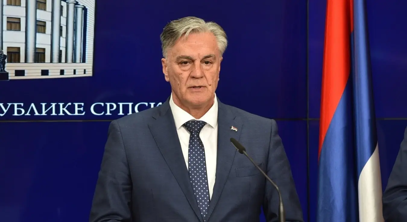 Синиша Каран на конференцији за медије у Бањалуци.