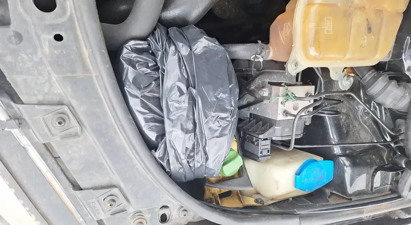 Дрога сакривена у хауби аудија А6