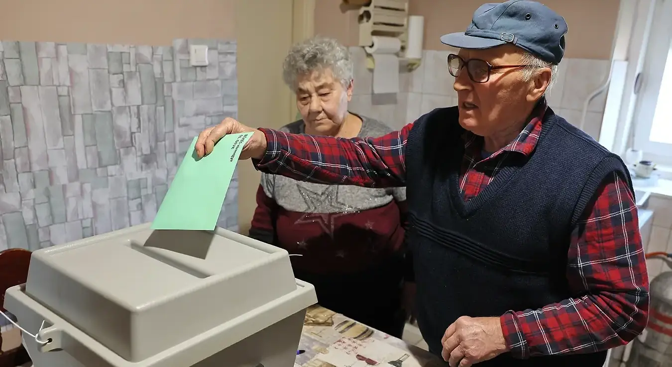 Избори у Мађарској, гласачи бирачким мјестима