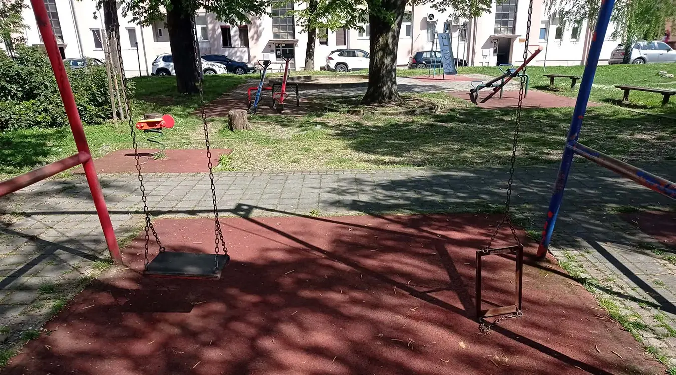 Покидане љуљашке