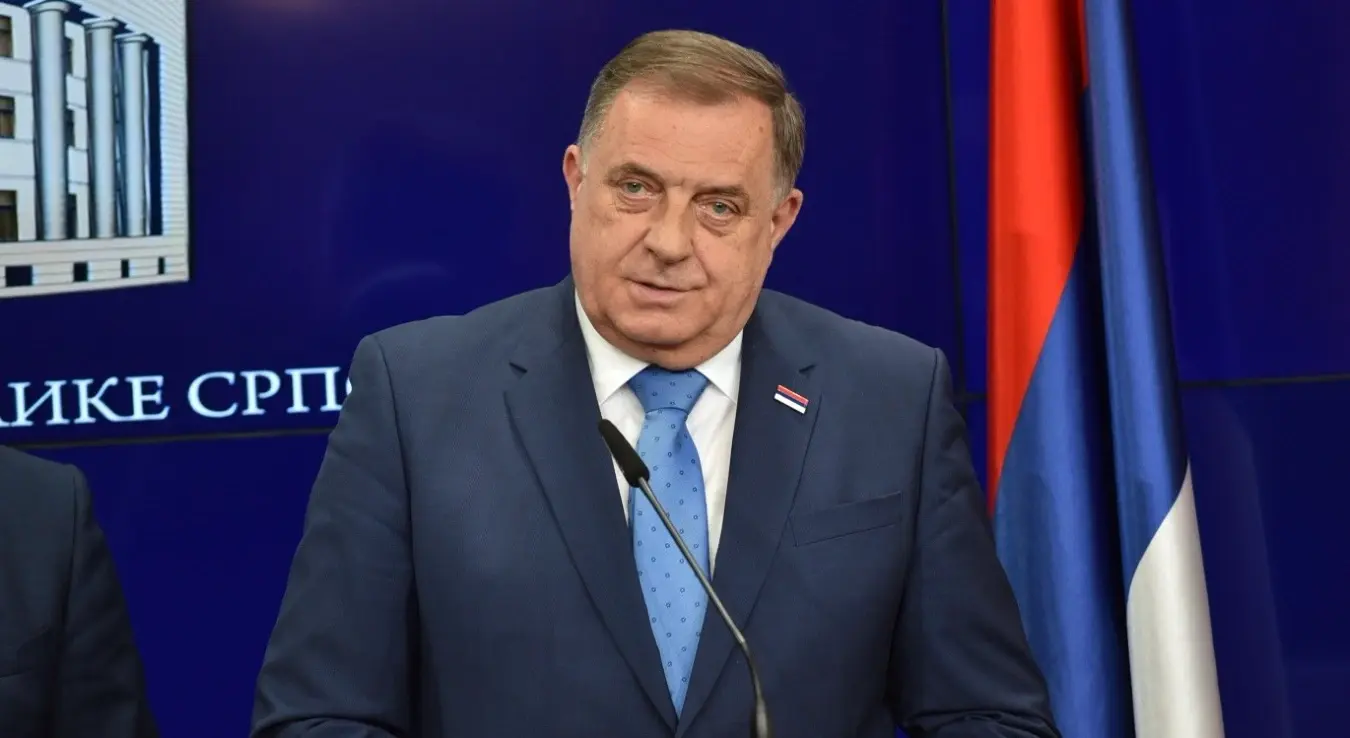 Милорад Додик на конференцији за медије у Бањалуци.