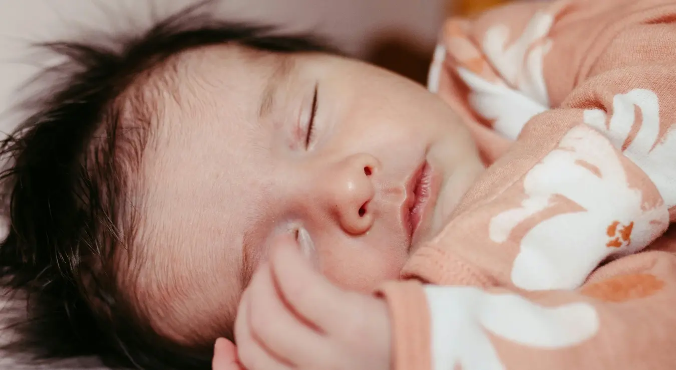 Малена беба лежи, породилиште, колико је рођено беба