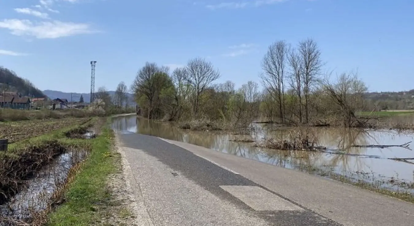 Регионални пут Добој Модрича оштећење због клизишта