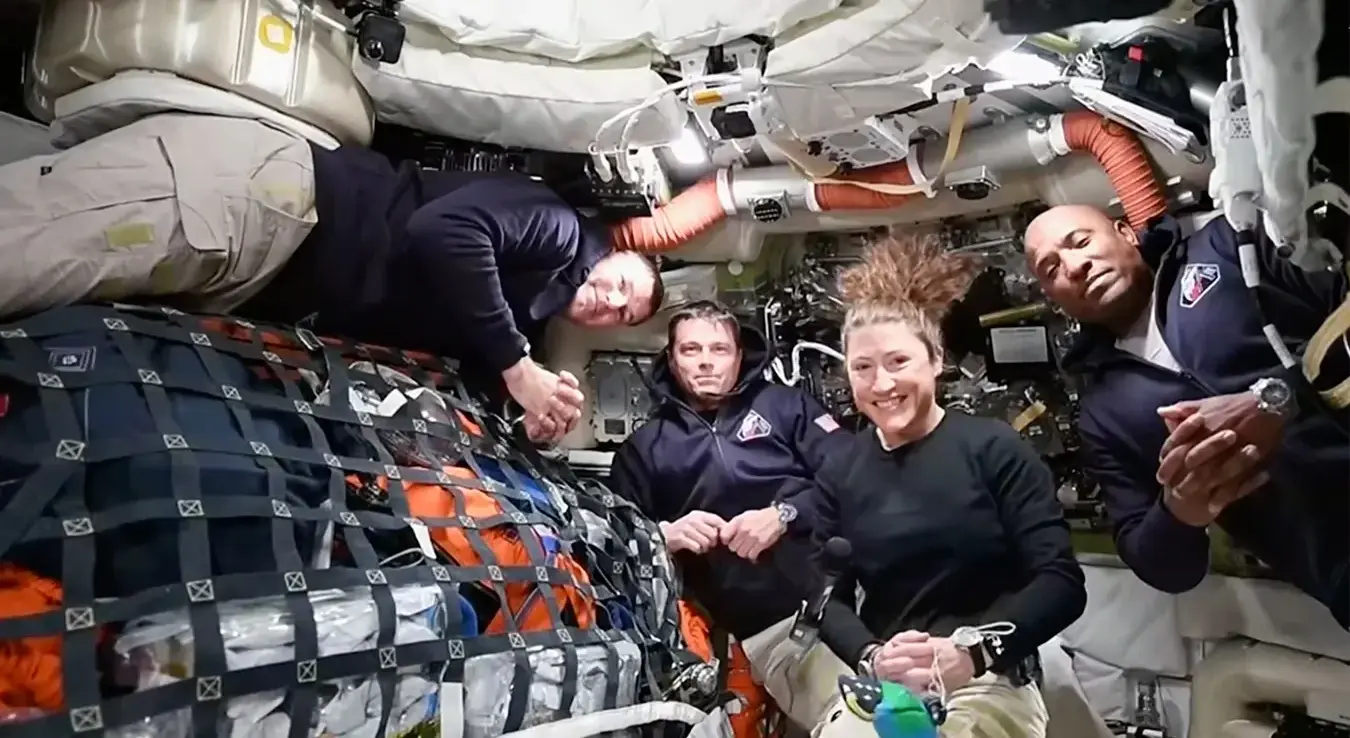 Астронаути из мисије Артемис 2 у капсули.