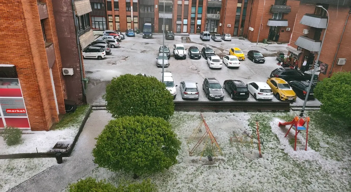 Јако невријеме погодило Хрватску, у секунди све се смрачило