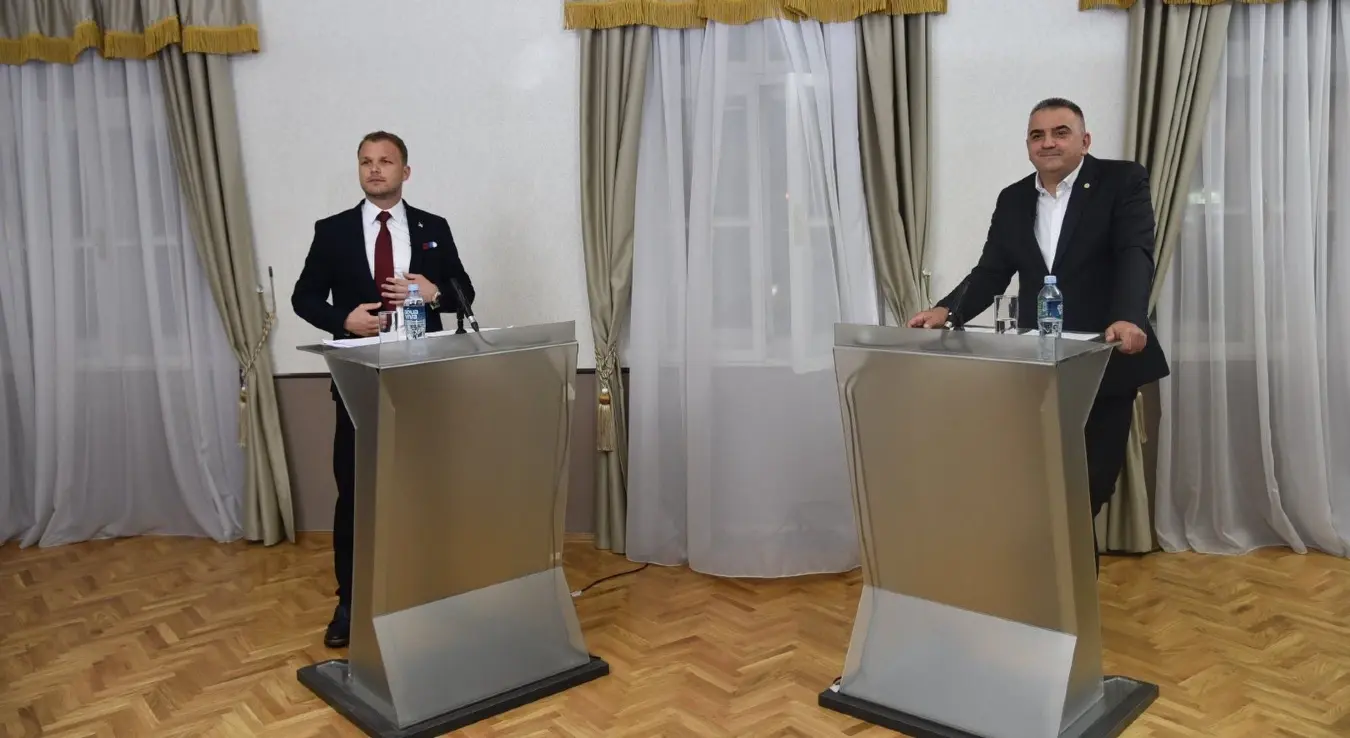 Минић Станивуковић на ТВ дуелу