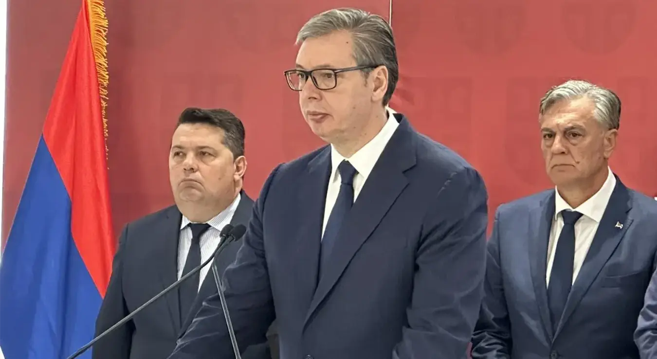 Предсједник Србије Александар Вучић заједно са руководством Републике Српске на конференцији за медије у Београду, 15.04.2026.