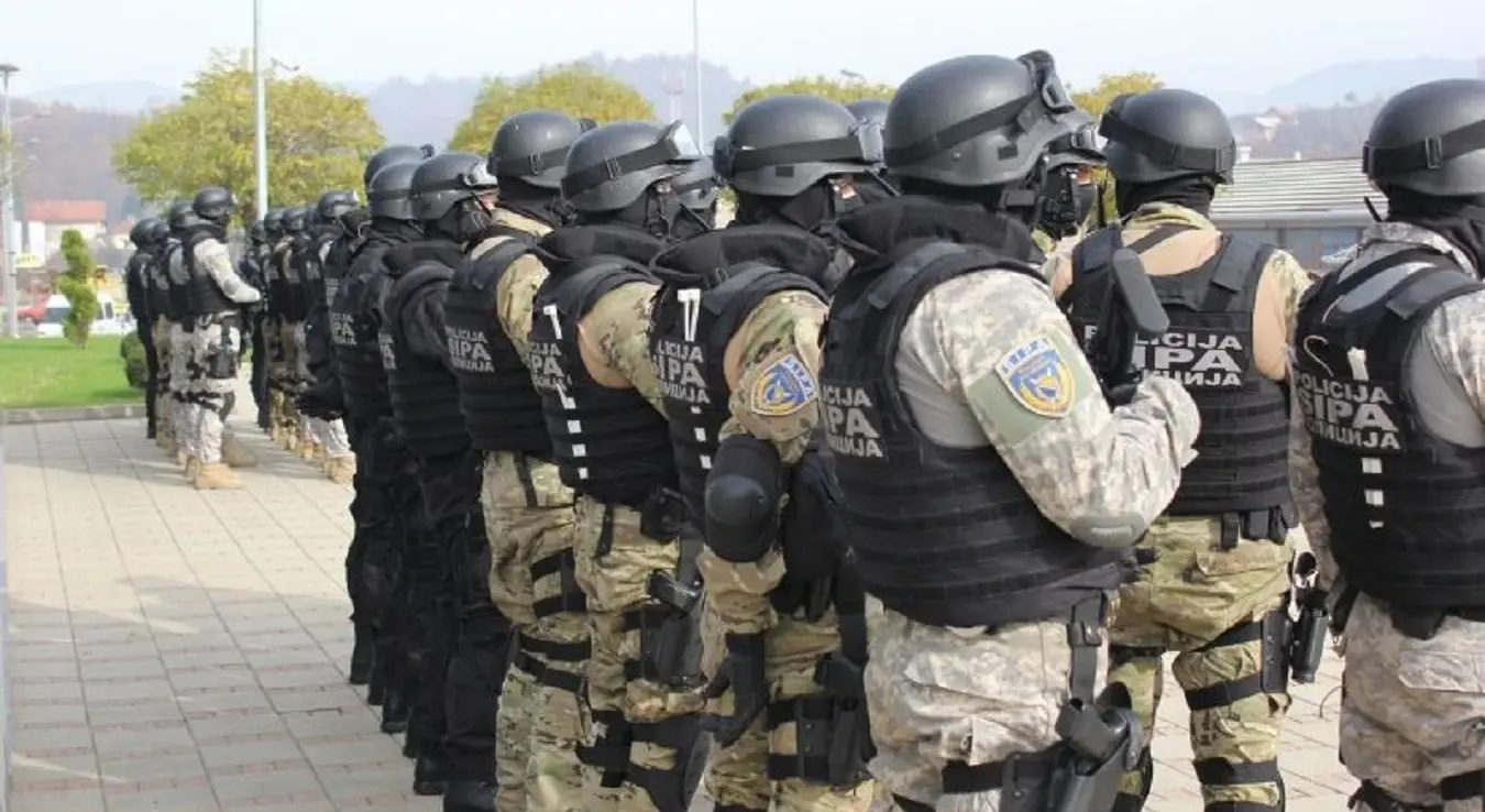 Службеници СИПА-е