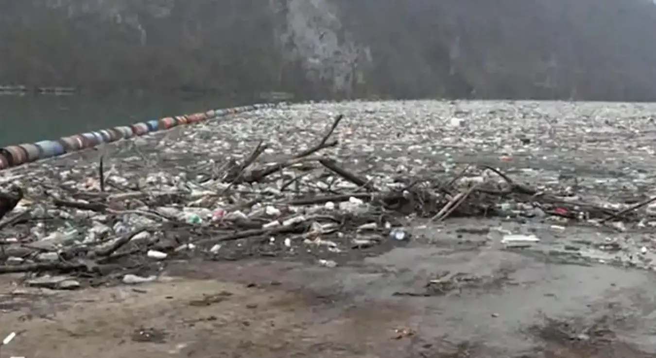 Отпад на ријеци Дрини