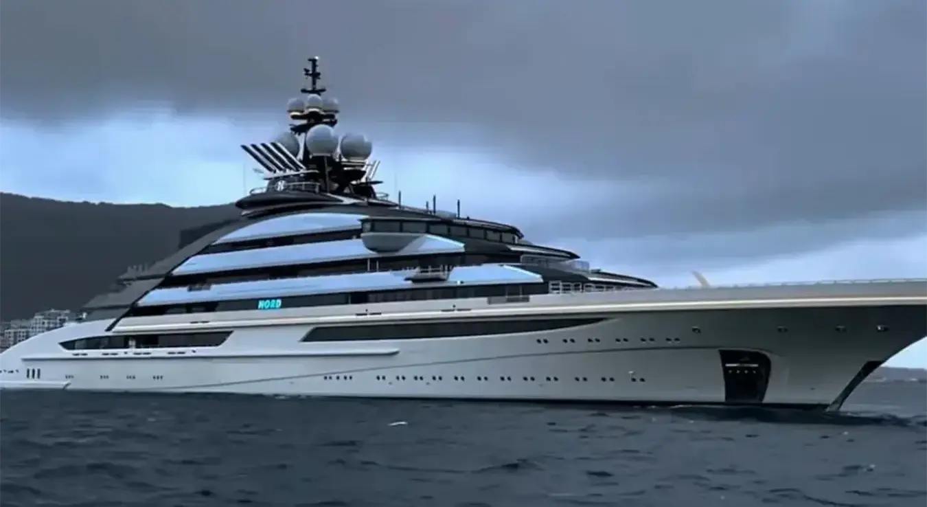 Руска суперјахта