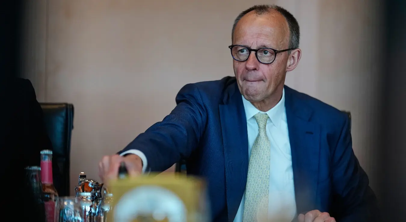 Њемачки канцелар Фридрих Мерц присуствује састанку кабинета у канцеларији у Берлину, Њемачка, у сриједу, 15. априла 2026. године.