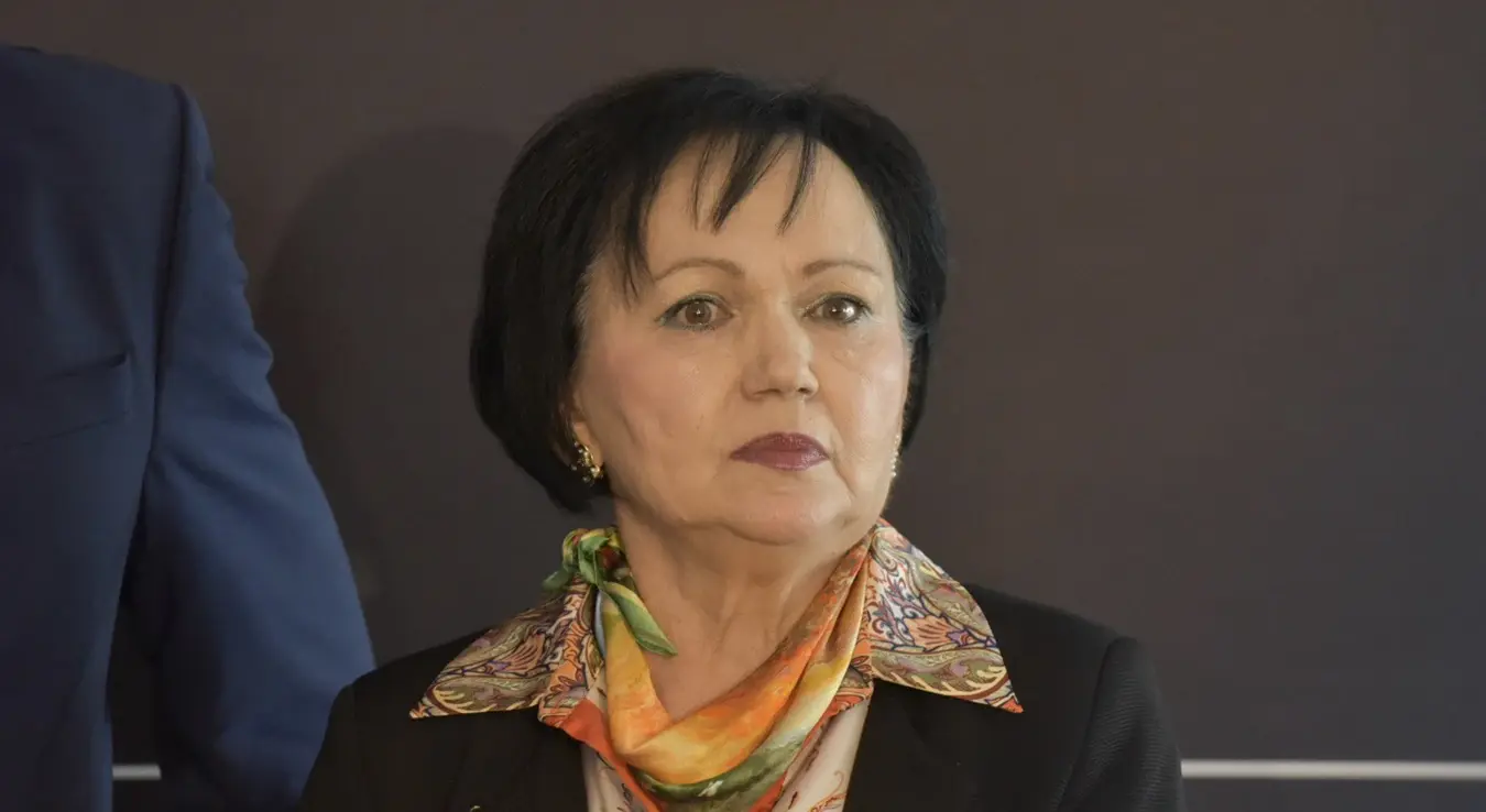 Професор Снежана Савић