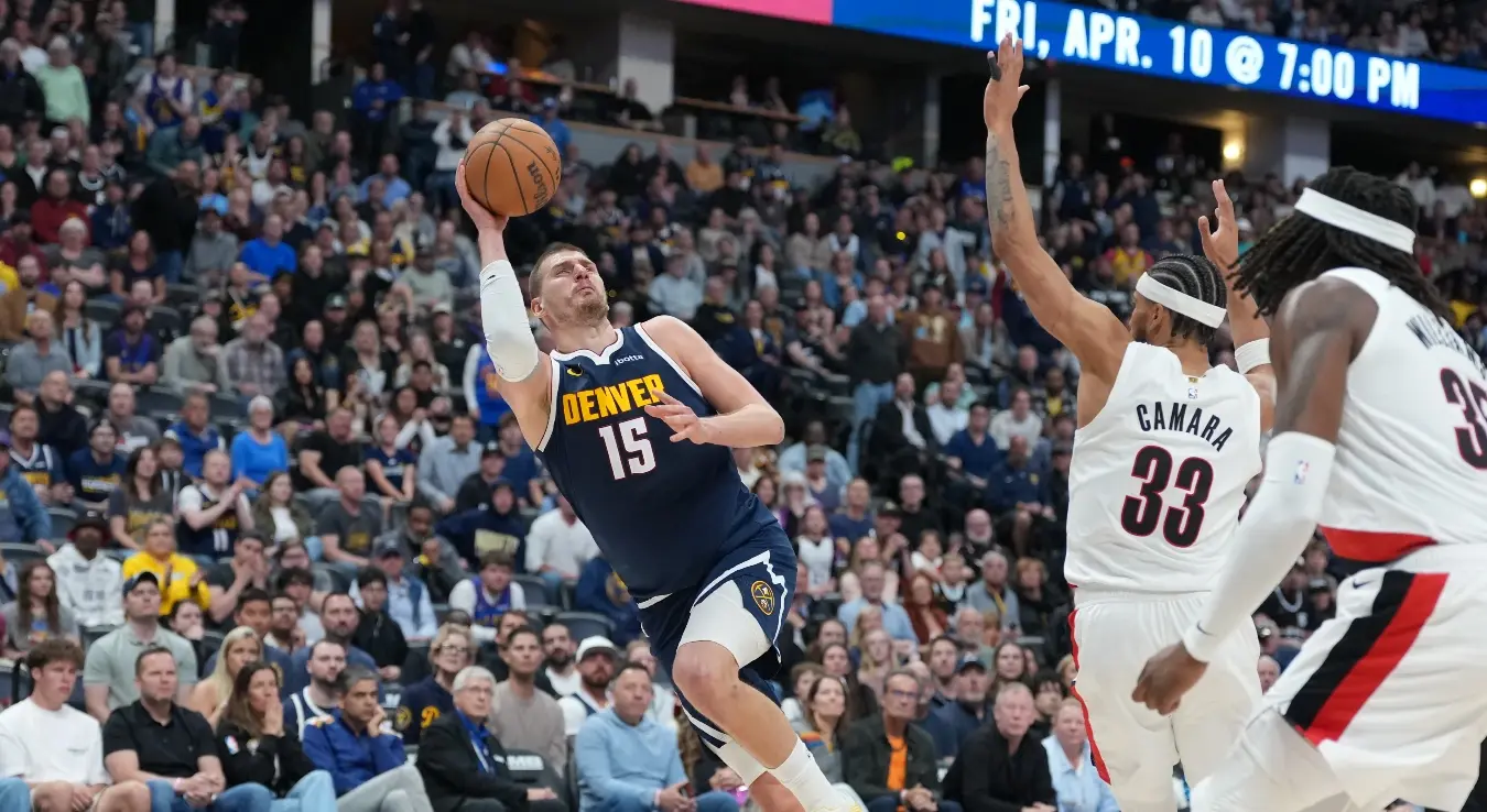 Никола Јокић на утакмици против Портланда