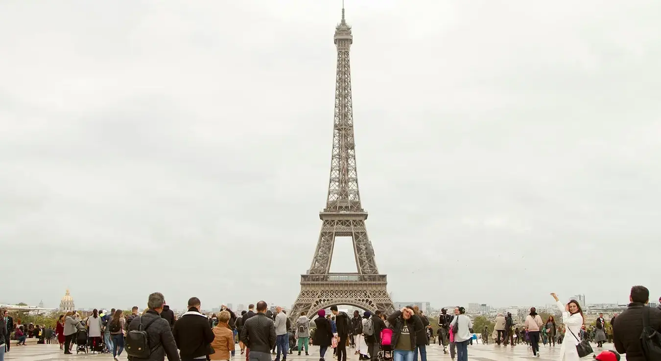Ајфелов торањ у Паризу.