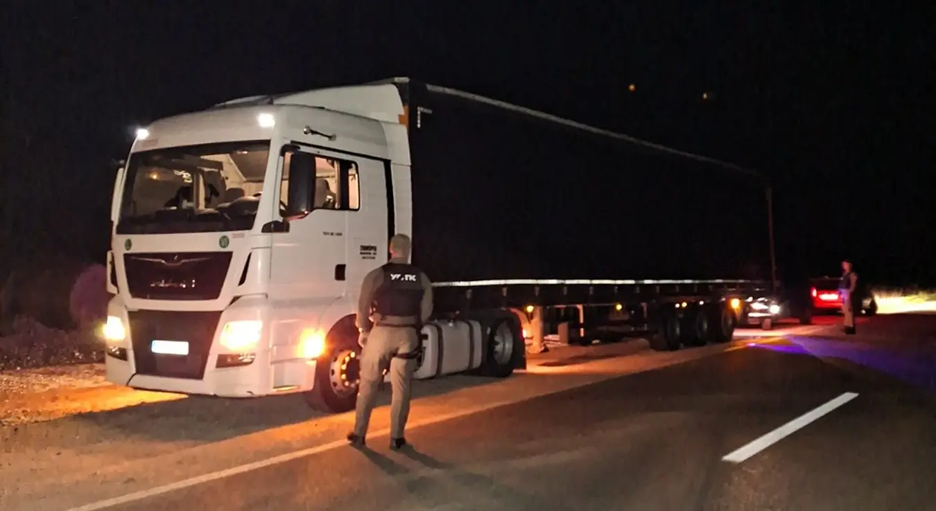 Претрес камиона у Драксенићу у којем су пронађени мигранти