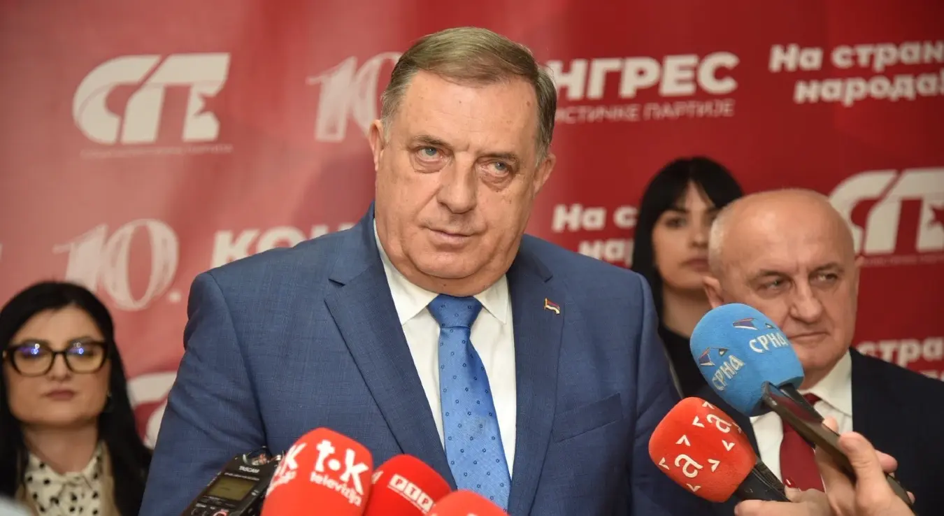 Милорад Додик на конференцији за медије пред конгрес СП-а