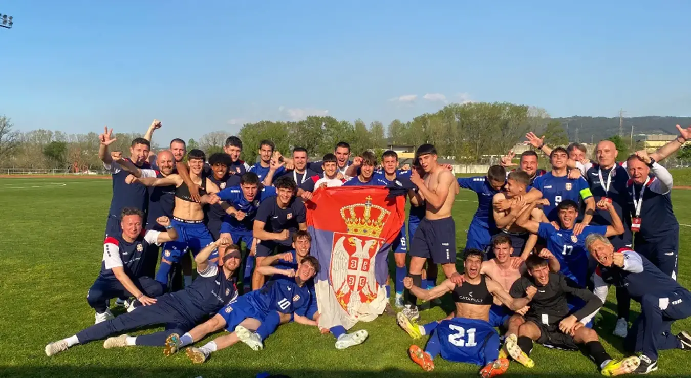 Омладинска фудбалска репрезентација Србије