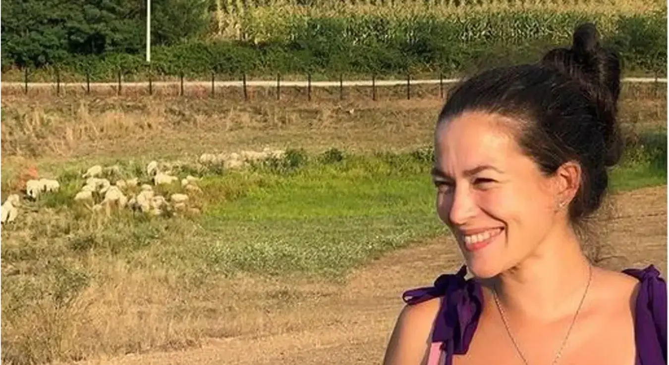 Глумица Марија Петронијевић напустила град и отишла на село