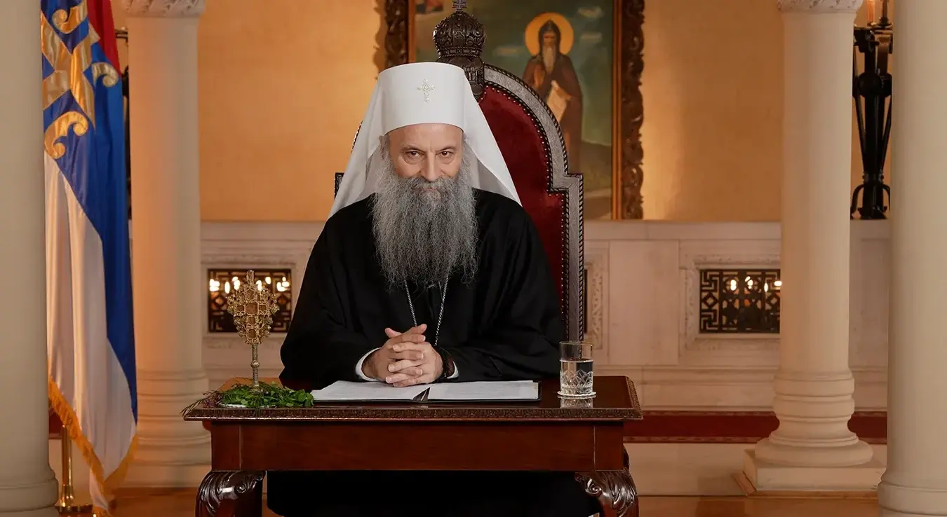 Патријарх Српске православне цркве Порфирије данас је у Васкршњој посланицима честитао Васкрс верницима