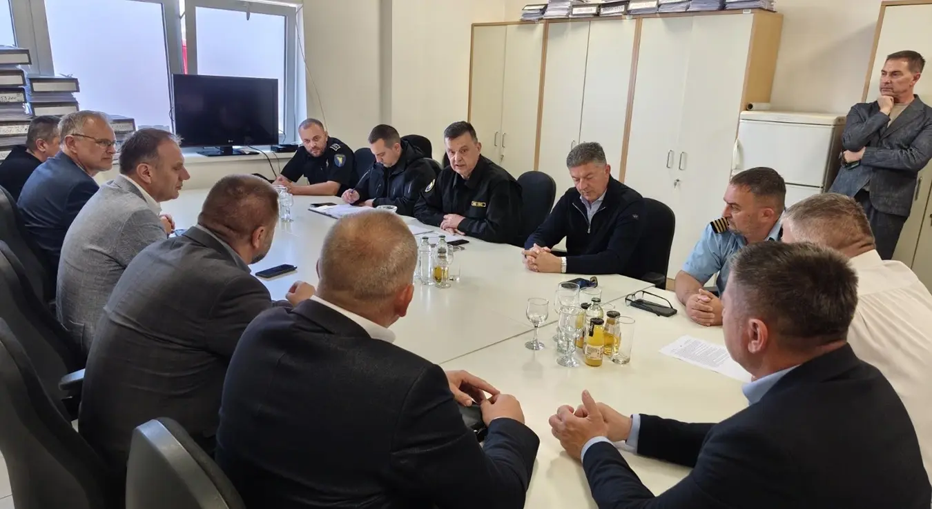 Градишка: Састанак о функционисању царинског терминала и новог прелаза