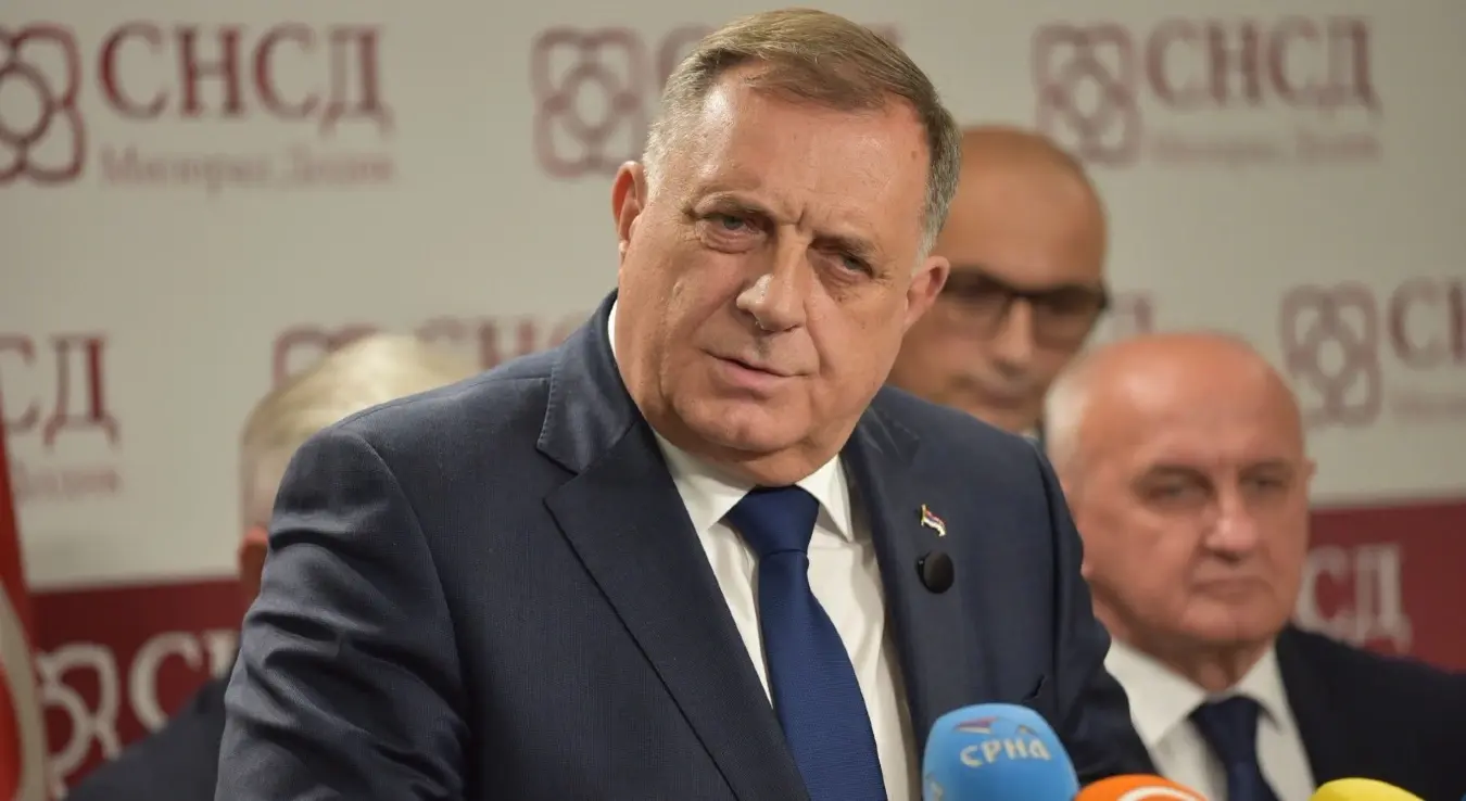 Предсједник СНСД-а Милорад Додик на конференцији у Бањалуци