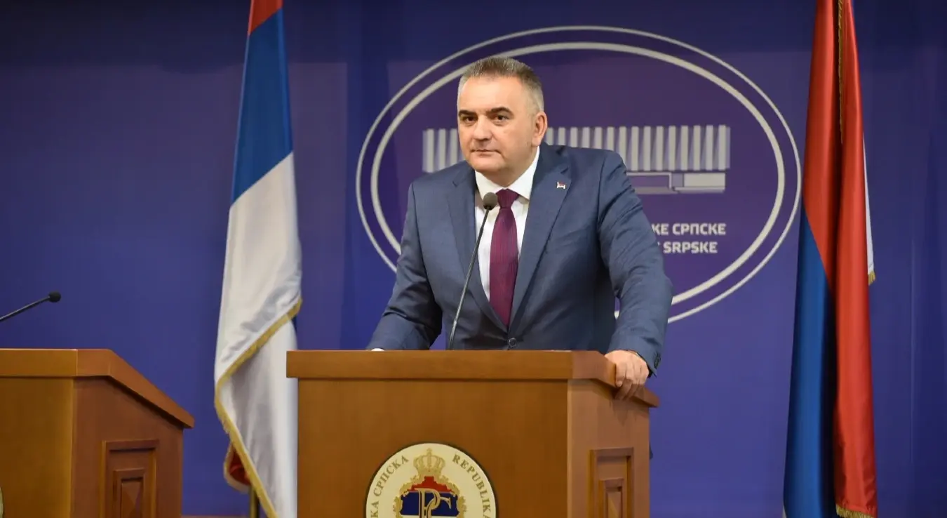 Минић: Кључно поштовање Дејтона и враћање надлежности домаћим институцијама