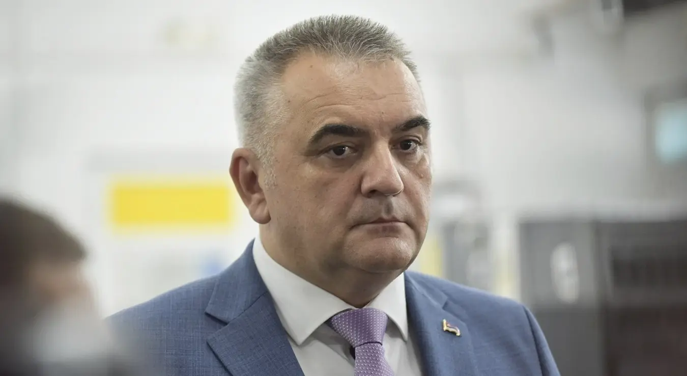 Минић: Сачињен пакет мјера за помоћ привреди, 12 милиона КМ за уџбенике