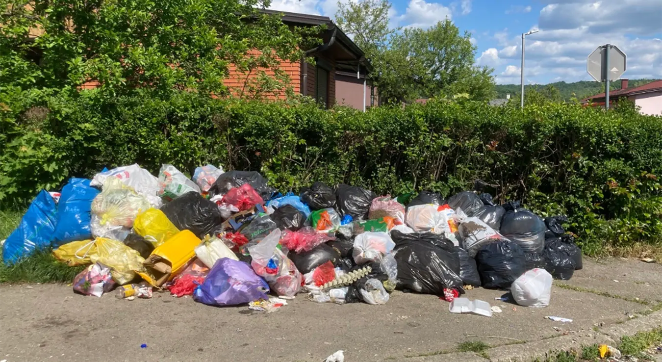 смеће отпад депонија