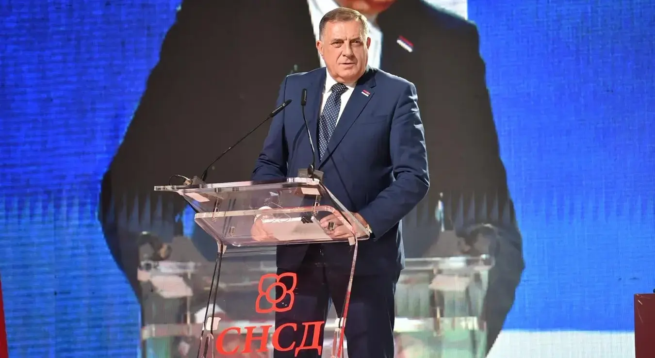 Милорад Додик се обраћа на сједници Главног одбора СНСД-а