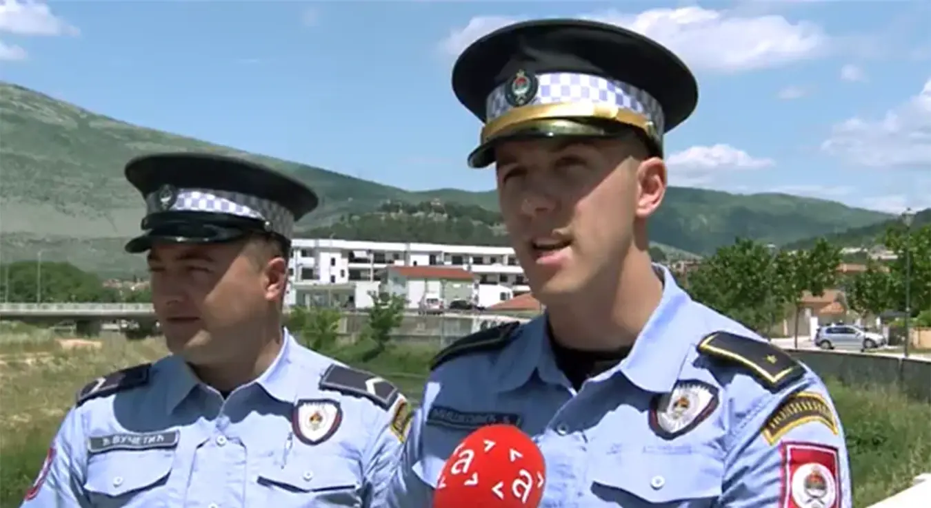 Полицајци спасиоци