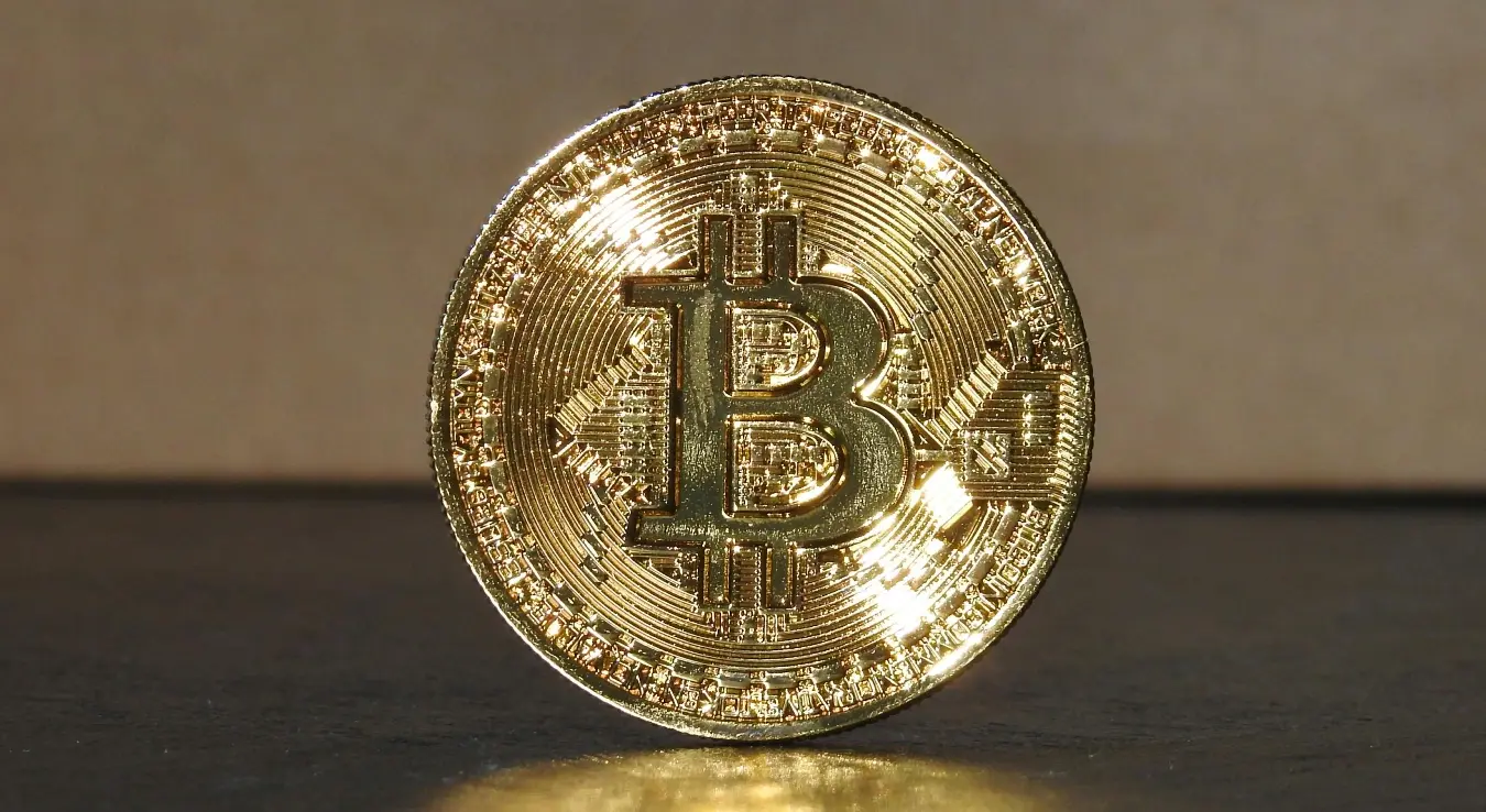 Биткоин