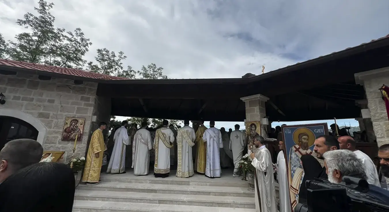 Литургија у Мркоњићима родном селу Светог Василија Острошког