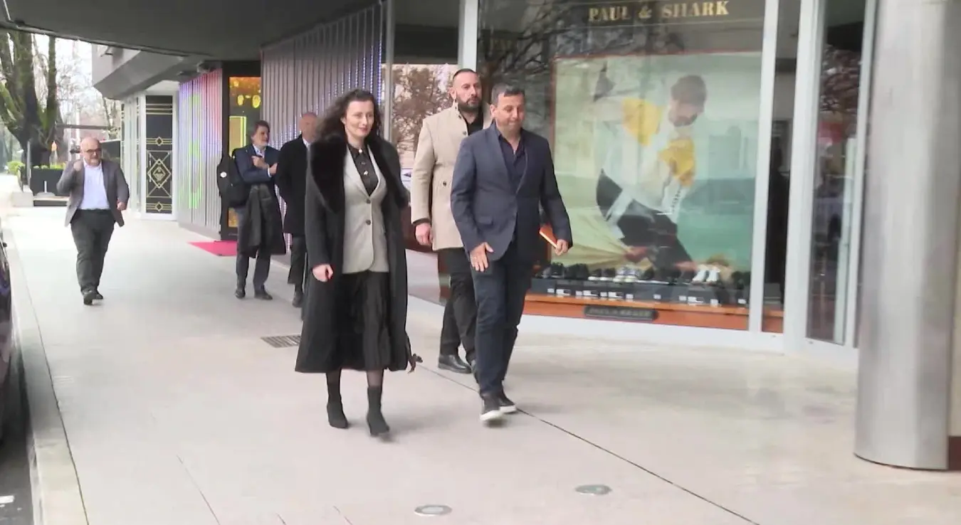 Лидер Листе за правду и ред Небојша Вукановић и Миња Савић.
