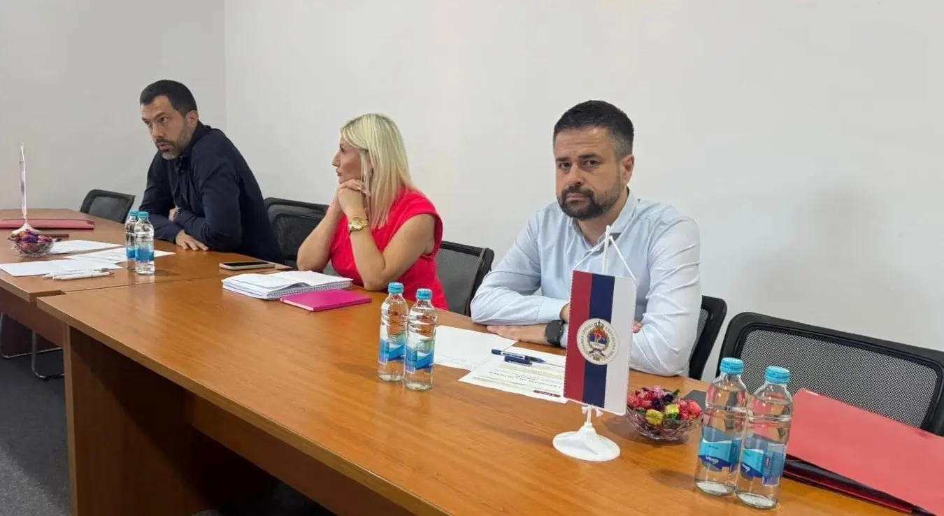 Састанак руководства СНСД-а са руководством Општинског одбора у Гацку