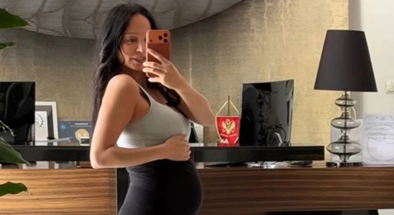 пјевачица Едита Арадиновић трудна беба сели се из Београда