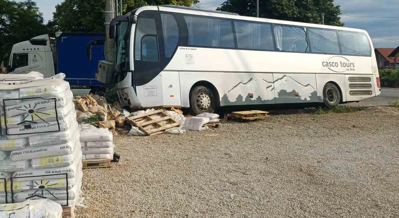 слика аутобуса из вибер групе Стање на путевима