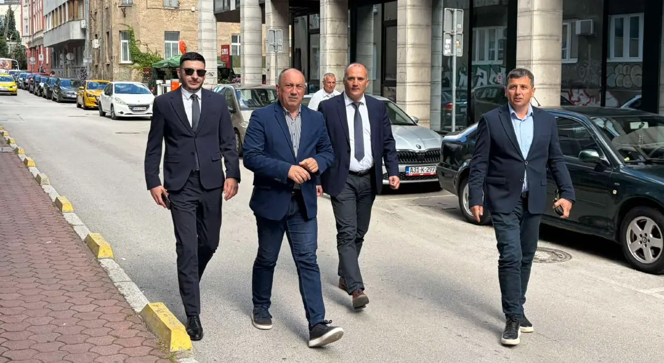 Вукановић "закувао" и са својим послаником: Савановићу нуђено да буде трећи на листи, он то одбио