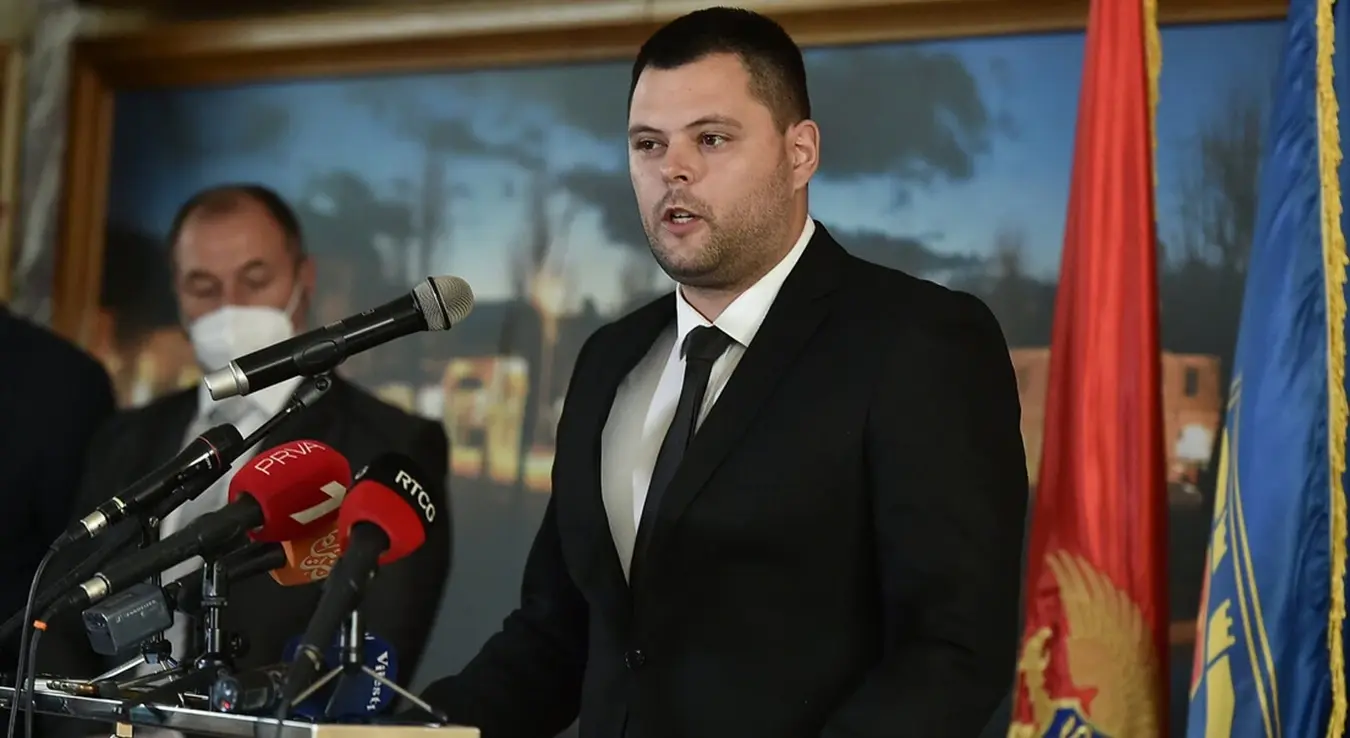 Градоначелнику Никшића забрањен улазак на КиМ