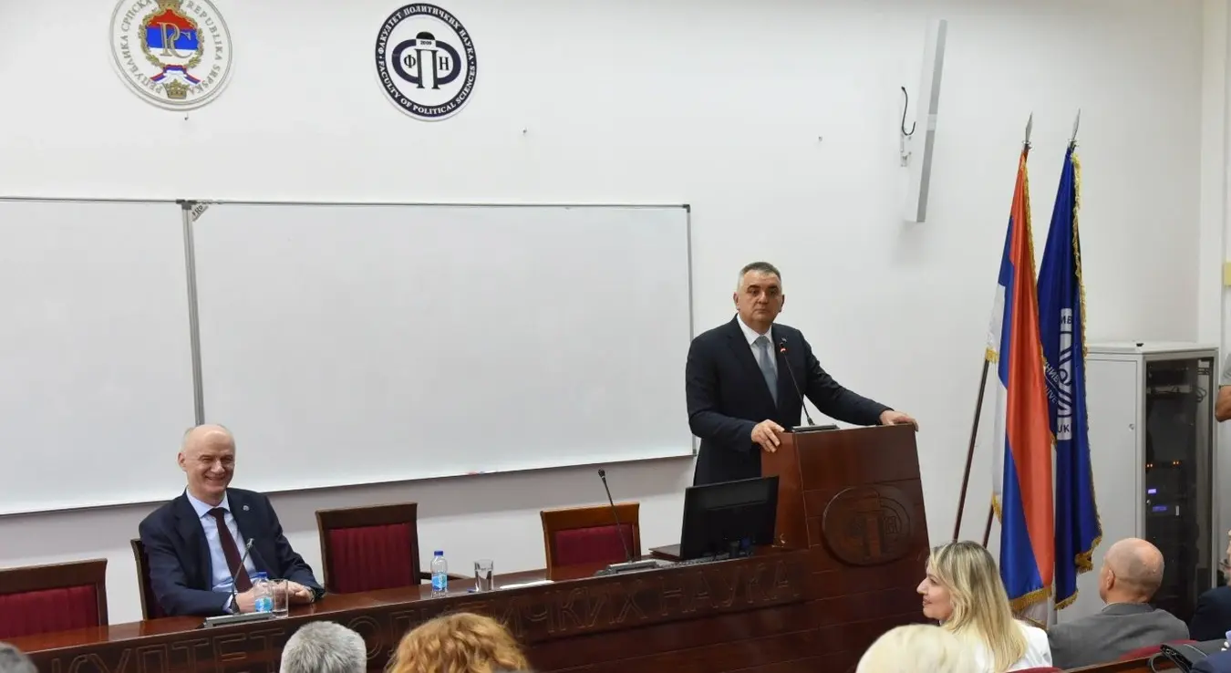 Саво Минић на Факултету политичких наука у Бањалуци