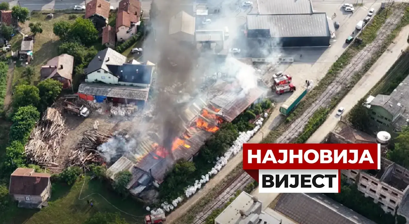 Драматично у Модричи! Велики пожар избио у близини бензинске пумпе
