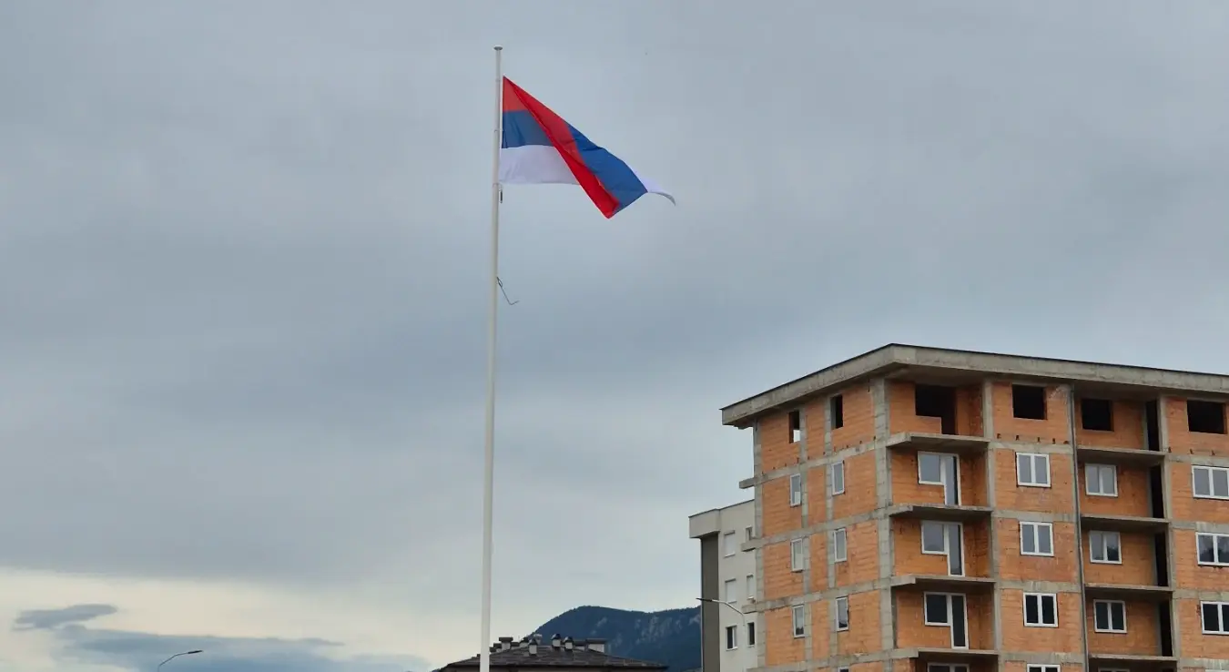Застава Српске вијорила се на јарболу у Палама