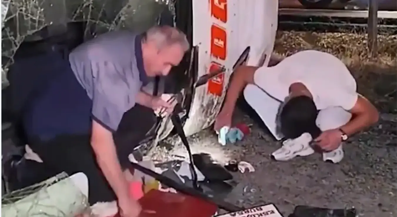 Превртање аутобуса у Турксој