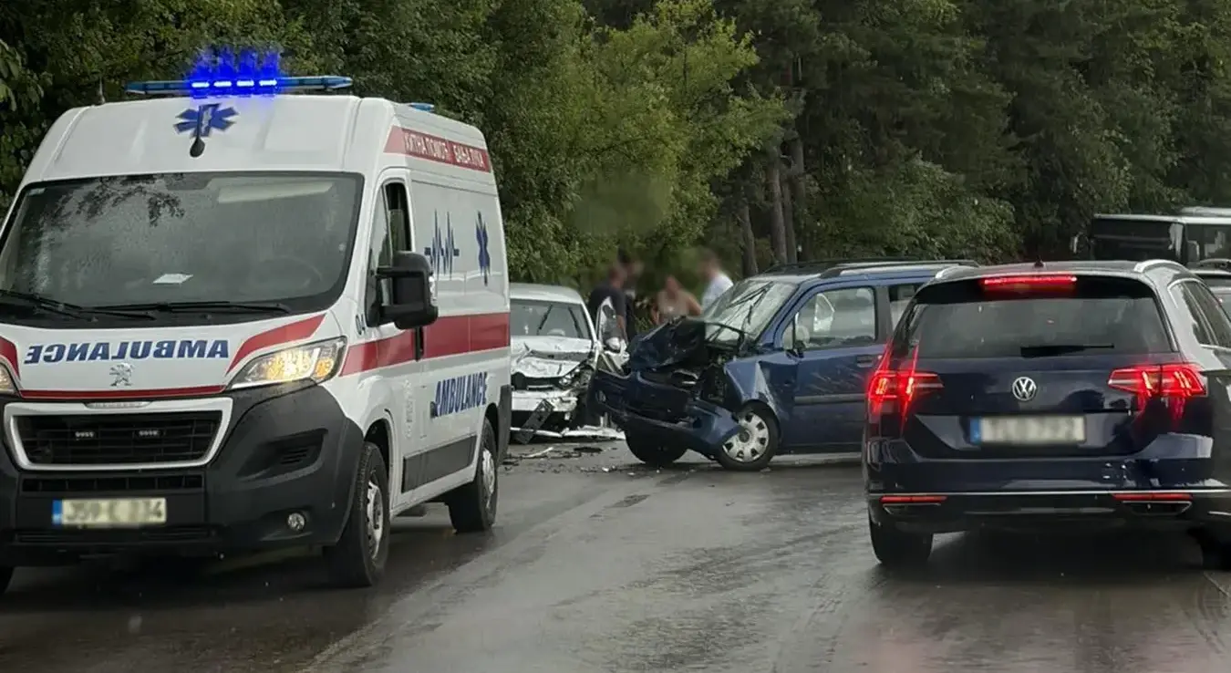 Тешка несрећа у Бањалуци: Једна особа погинула, двије повријеђене!